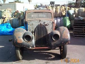 Старые и разбитые авто Старые и разбитые авто