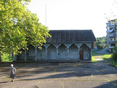 �������