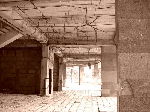 �������