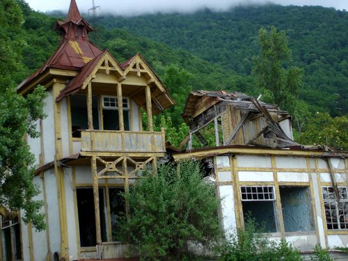 �������