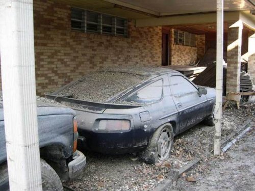 Старые и разбитые авто Старые и разбитые авто