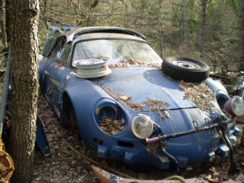 Старые и разбитые авто Старые и разбитые авто