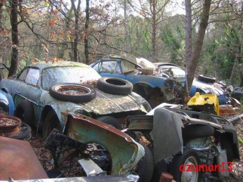Старые и разбитые авто Старые и разбитые авто
