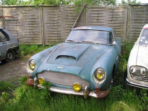 Старые и разбитые авто Старые и разбитые авто