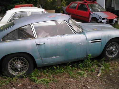 Старые и разбитые авто Старые и разбитые авто