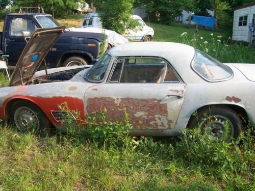 Старые и разбитые авто Старые и разбитые авто
