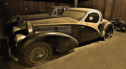 Старые и разбитые авто Старые и разбитые авто