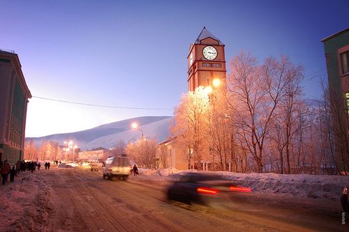 �������