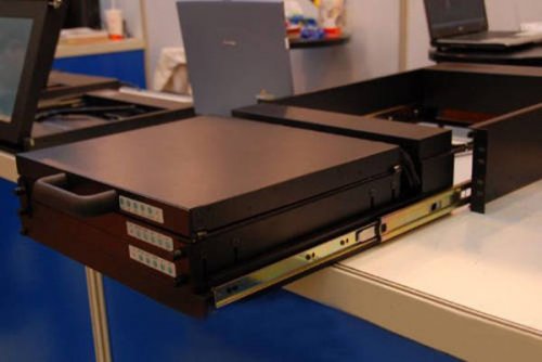 ����-����