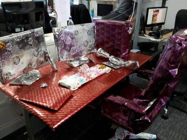 ��������