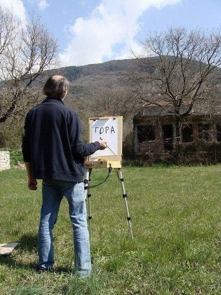 �������