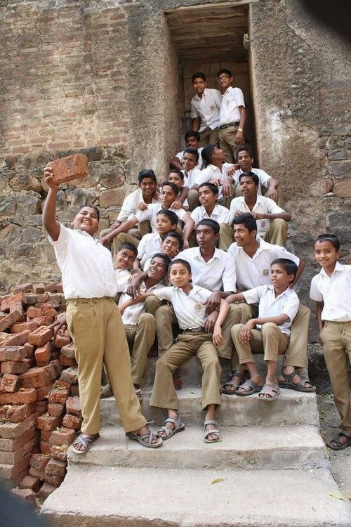 ��������